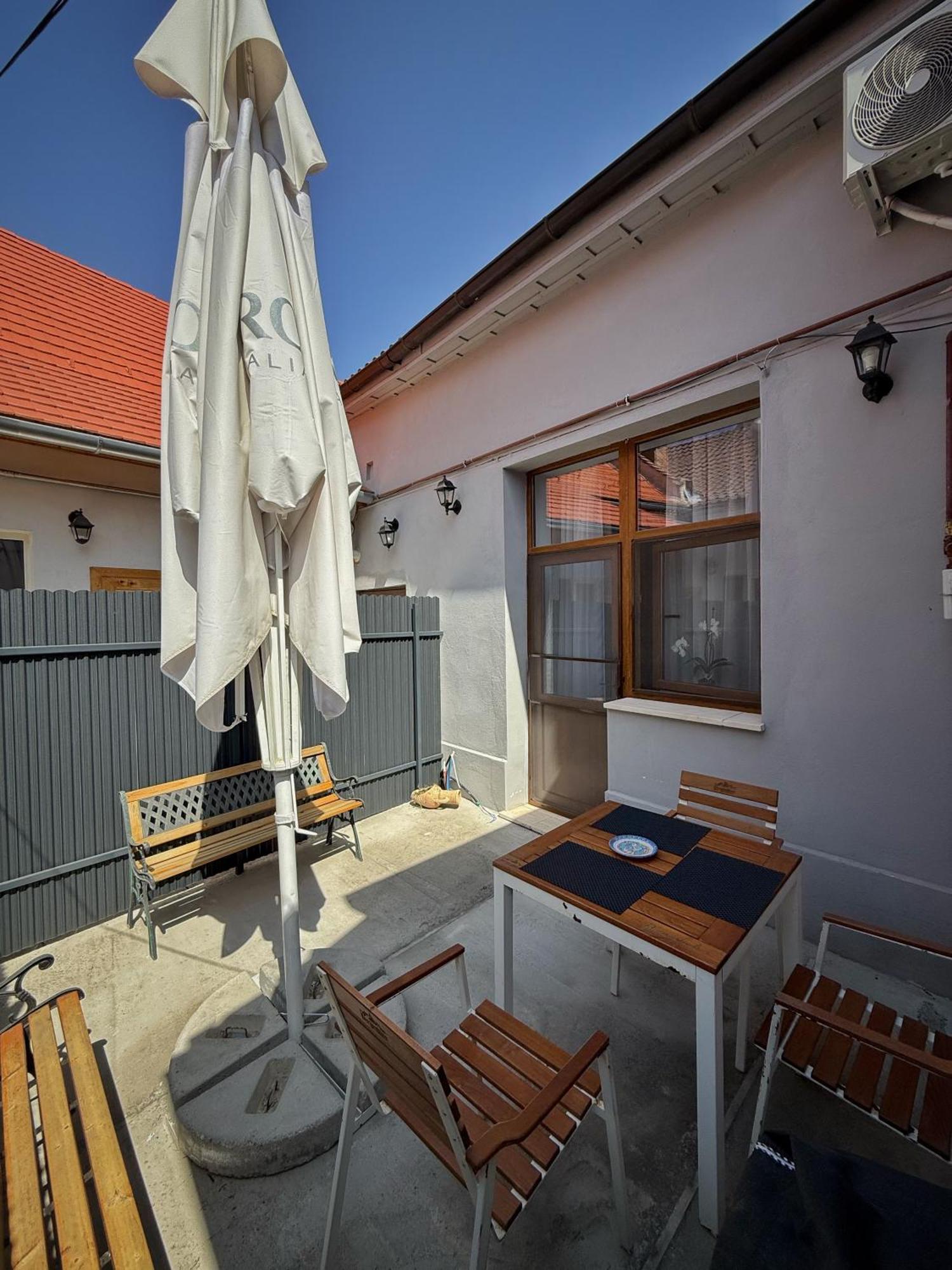 Marco'S Studio Fagaras Ngoại thất bức ảnh